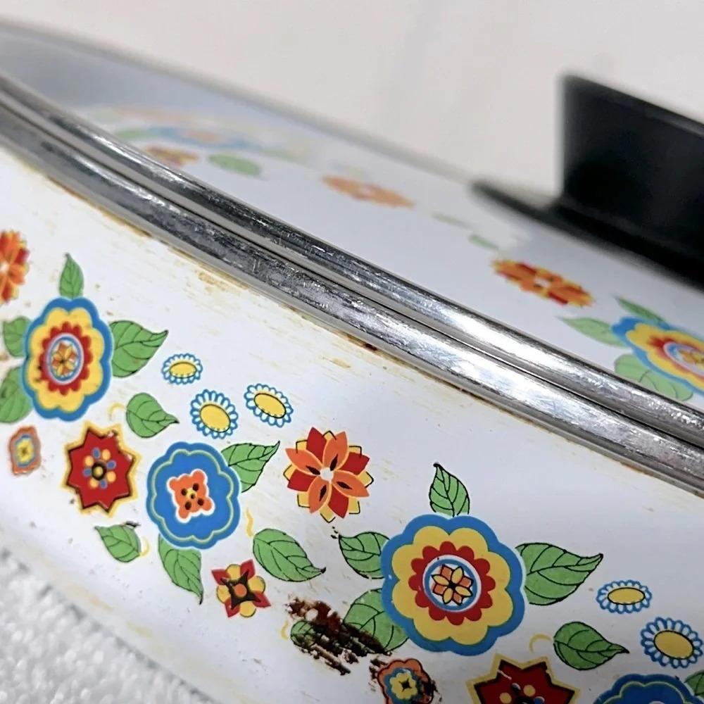 Vintage  Enamelware Crazy Flower Skillet Frying Pan With Lid Cottagecore - Picture 3 of 16